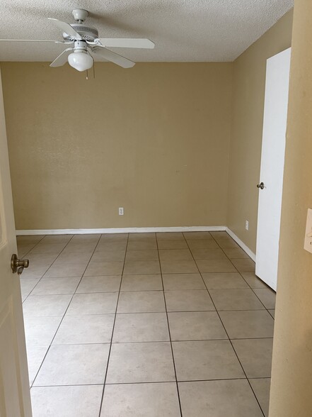 Building Photo - 5120 Conroy Rd