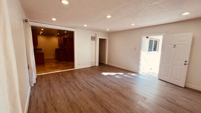 Building Photo - 4949 Coldwater Canyon Ave