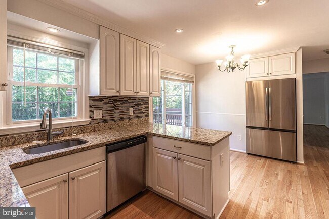 Building Photo - 7884 Godolphin Dr