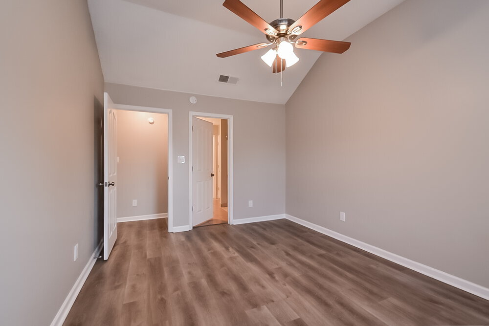 Building Photo - 1928 Thomas St