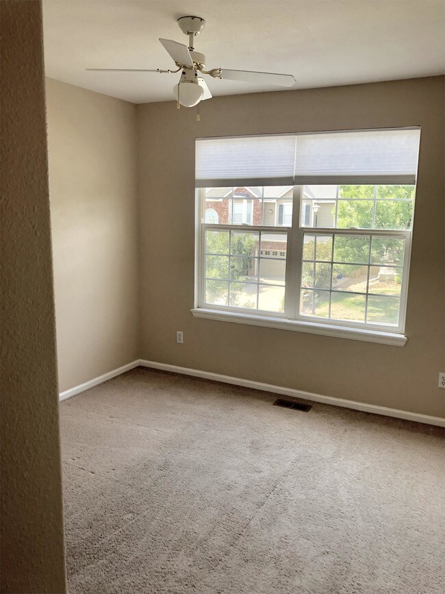 Building Photo - 2585 Clayton Cir