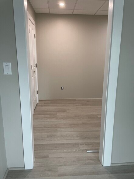 Building Photo - 72 Highview Ave