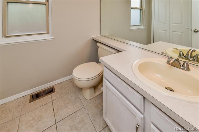 Building Photo - 6909 Sproul Ln
