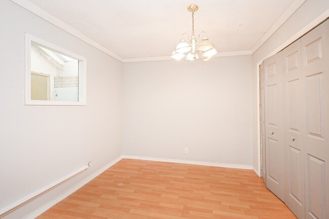 Building Photo - 13102 Richmond Ave.