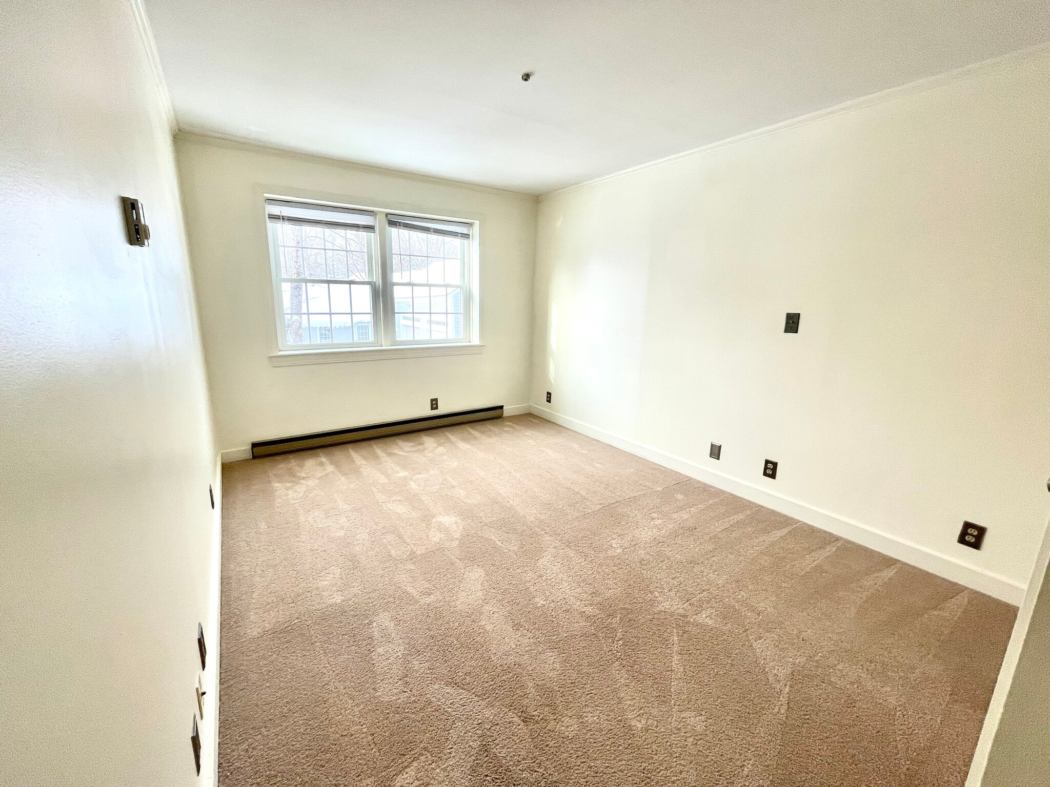 Building Photo - 278 Main St