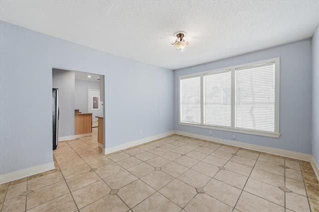 Building Photo - 843 N Clinton Ave