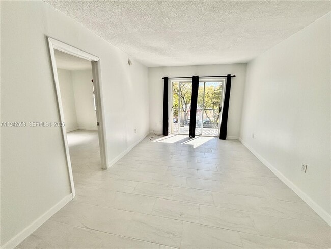 Building Photo - 3181 SW 13th St