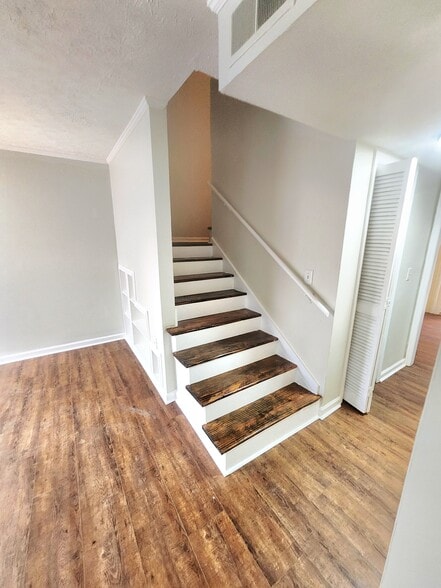 Building Photo - 780 Glynn Oaks Dr