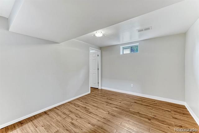 Building Photo - 3423 W 39th Ave