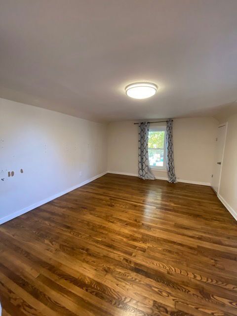 Building Photo - 702 S Cherry St