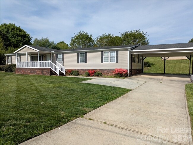 Building Photo - 338 Weathers Creek Rd