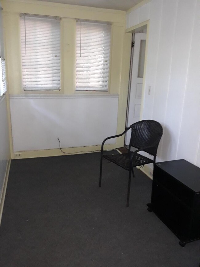 sunroom - 704 W High St