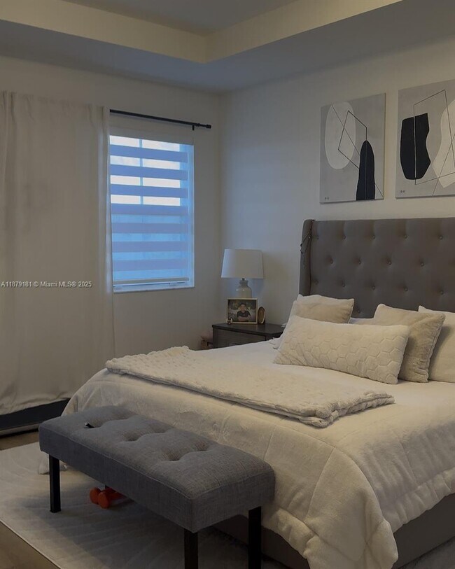 Building Photo - 2415 SE 23rd Rd