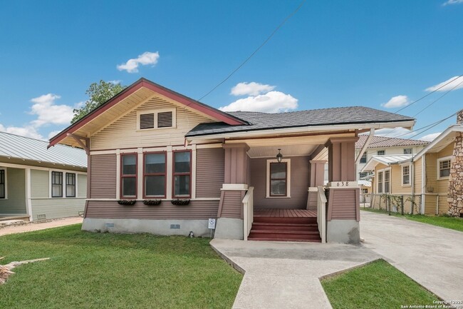 Building Photo - 638 Cedar St