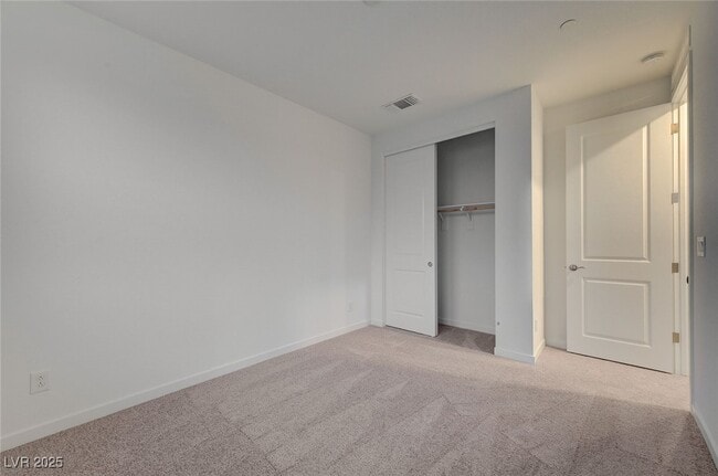 Building Photo - 2537 Monolith St