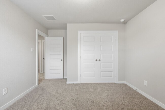 Building Photo - 17430 Rosette Grass Dr