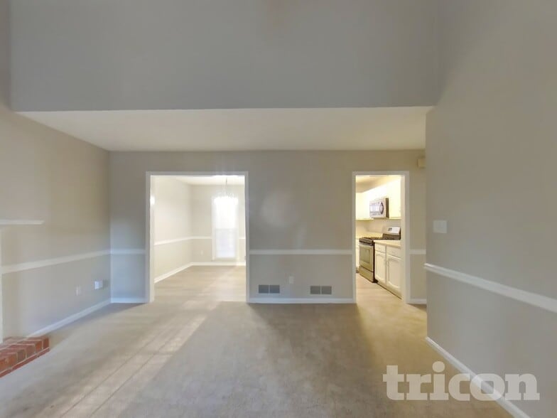 Building Photo - 2796 Mountbery Dr