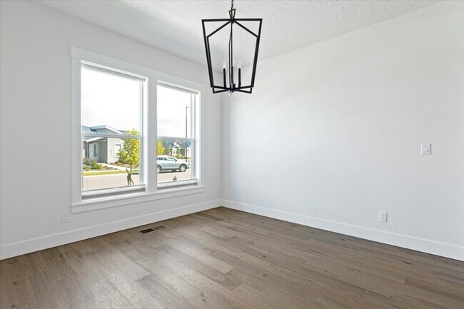 Building Photo - 8283 W Shams Ln