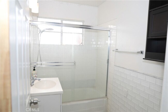 Building Photo - 38626 Frontier Ave