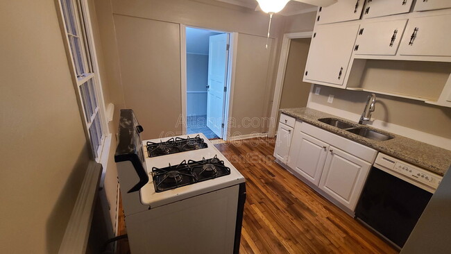 Building Photo - 2242 Lawson Way