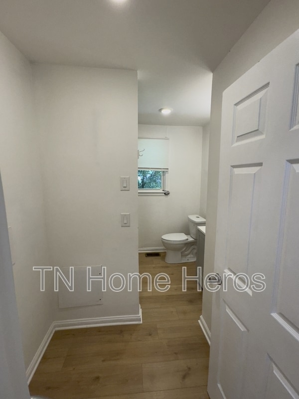 Building Photo - 610 Demoss St