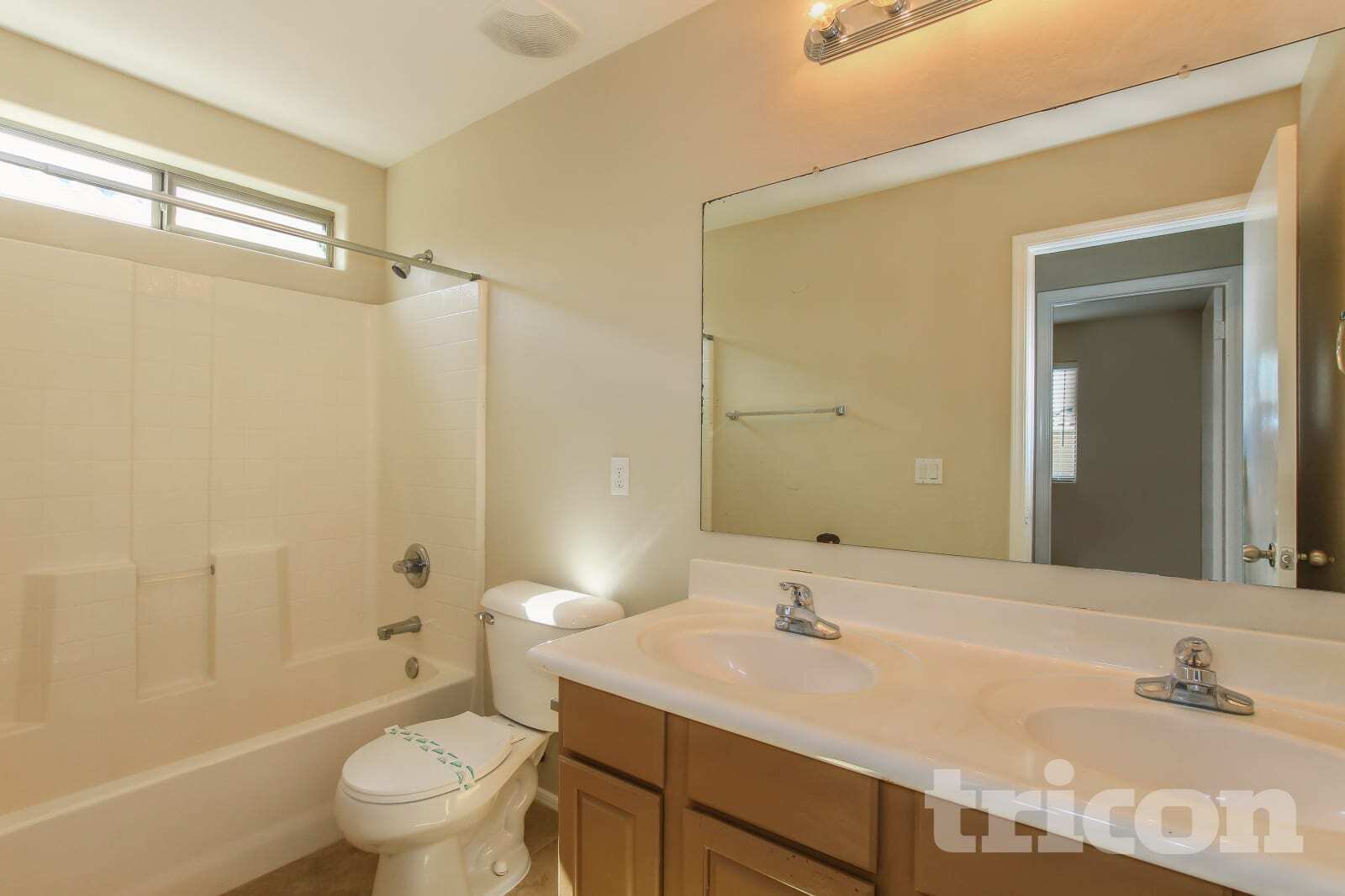 Building Photo - 9343 W Payson Rd