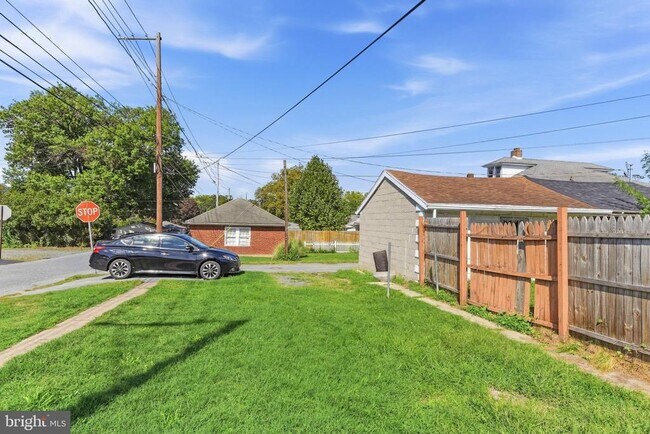 Building Photo - 32 N Wyomissing Ave
