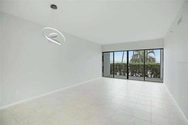 Building Photo - 988 Boulevard of the Arts