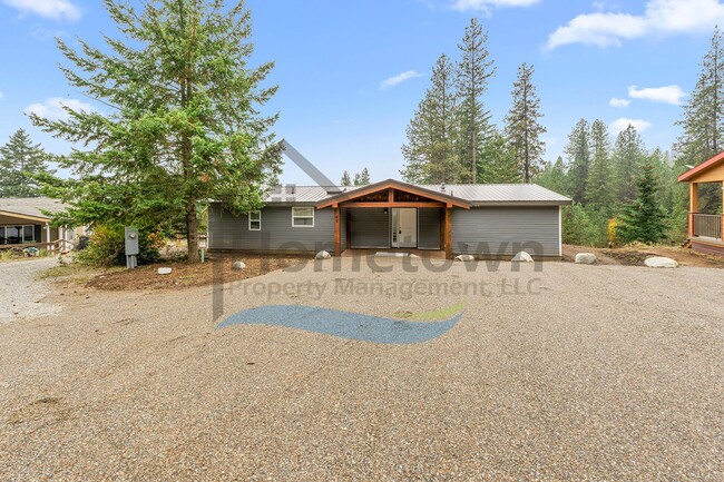 Building Photo - 3 Bedroom 2 Bathroom Home in a Rustic Setting with Mountain Views Available in Blanchard!