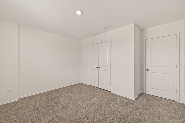 Building Photo - 6107 Ginevra Summers Dr