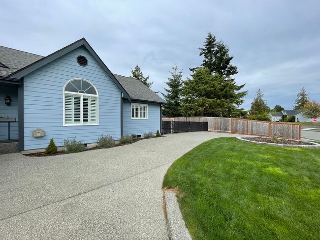 Building Photo - 4604 San Juan Ave