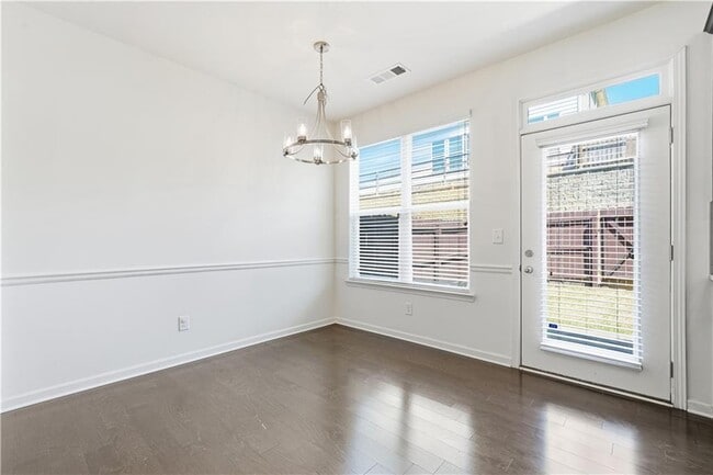 Building Photo - 2730 Kemp Ct