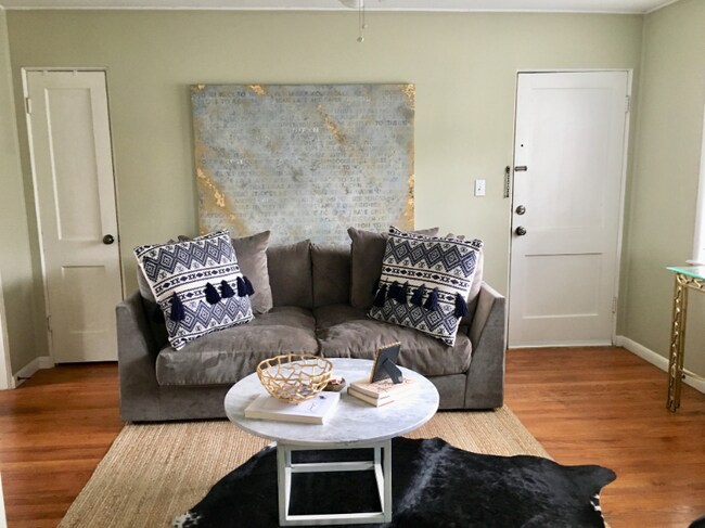 Building Photo - 529 Whitham Ave