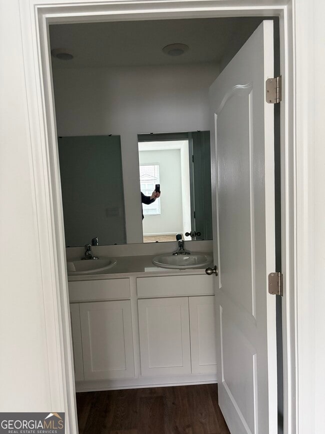 Building Photo - 152 Deep Bay Cir