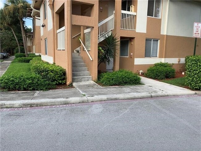 Primary Photo - 755 NW 92nd Ave