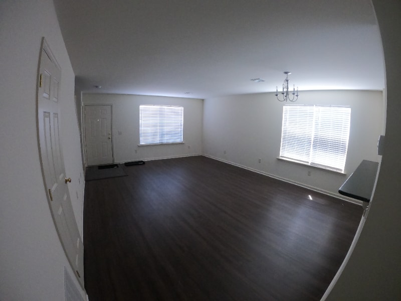 Building Photo - 2101 Quail Hollow Dr