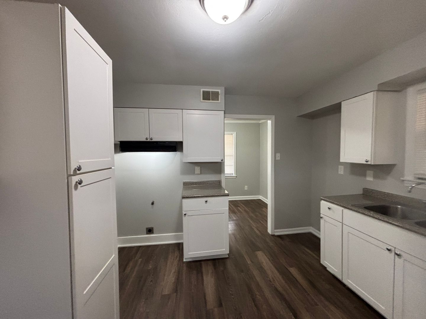 Building Photo - 2370 Hillside Ave