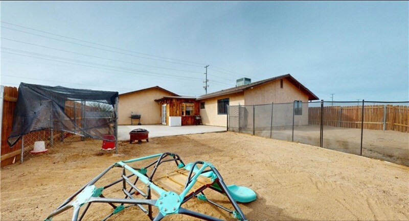 Building Photo - 2837 Morongo Rd