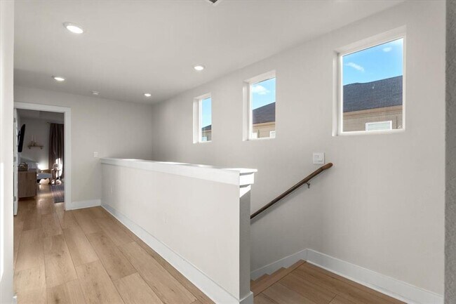 Building Photo - 7210 Travertine Spring Dr
