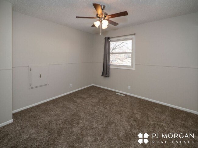 Building Photo - 2155 N 124th Ave Cir