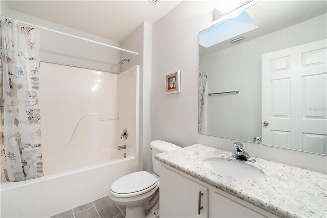 Building Photo - 7136 SW 81st Dr