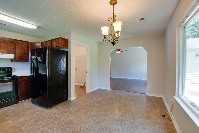 Building Photo - 238 Barberry Ln