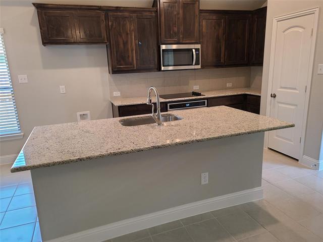 Building Photo - 106 Sonterra Ct