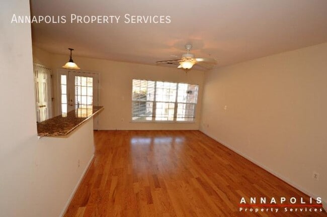Building Photo - 2123 Hideaway Ct
