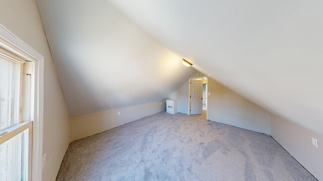 Building Photo - Clark / Fulton Area - 4 Bedroom Single Fam...