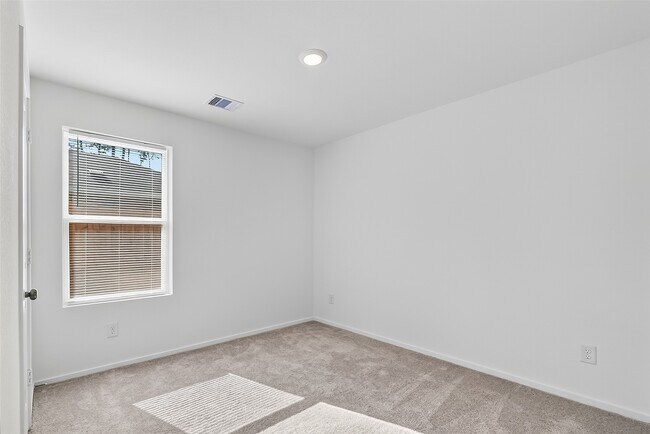 Building Photo - 18510 Autumn Hts Ln