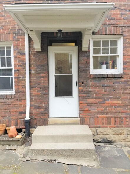 Building Photo - 1405 Severn St