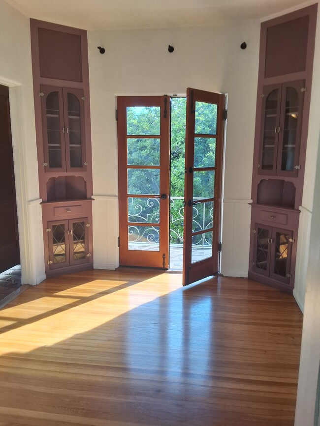 Dining Room Built-ins - 5251 W 9th St