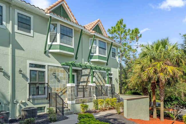 Building Photo - 14545 Damai Ln