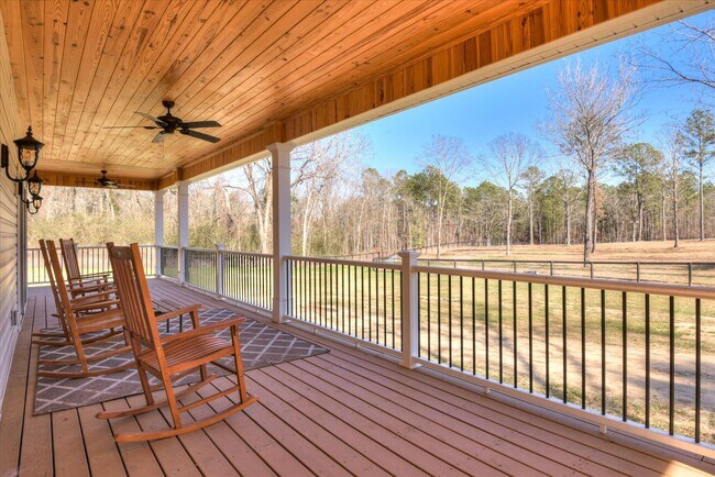 Building Photo - 400 Rish Store Rd